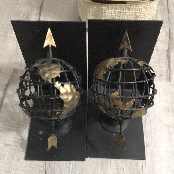 Book holder/separator Set of 2 - Picture 5 of 11